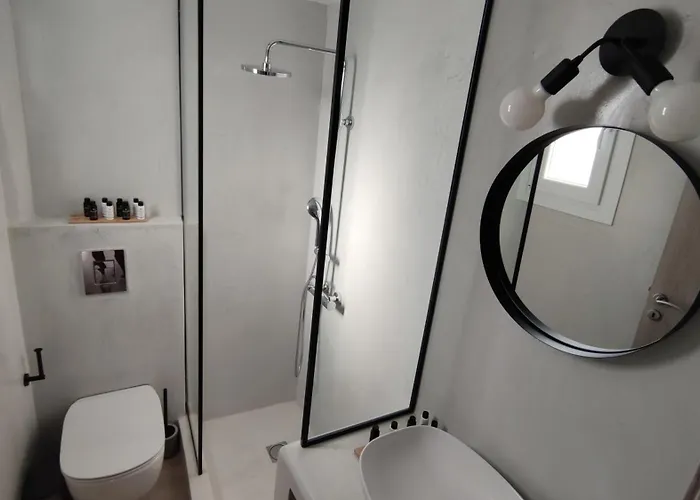 Eolia Luxury Andros Βίλα Μπατσί